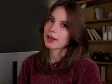 sarah_haggai free chat on liveonude Image 4