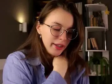 sarah_haggai free chat on liveonude Image 9