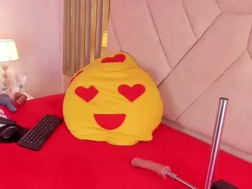 DiamondJo free chat on liveonude Image 19