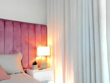 aleja_arango free chat on liveonude