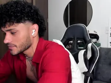 Wild-Angel777 free chat on liveonude Image 12