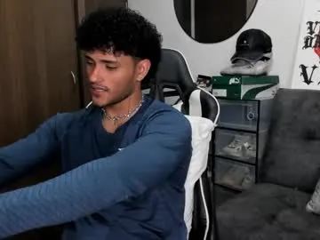 Wild-Angel777 free chat on liveonude Image 8