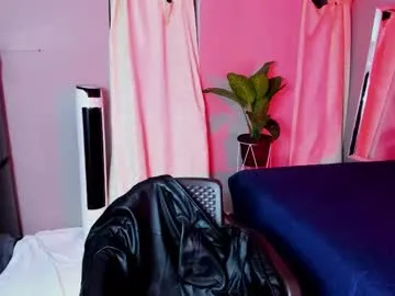 DiamondJo free chat on liveonude Image 6