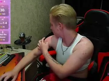 hold-me-tight free chat on liveonude Image 13