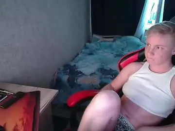 hold-me-tight free chat on liveonude Image 4