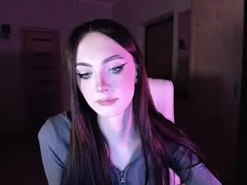 HEYBANANA free chat on liveonude Image 17