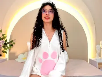 alicee_rodriguez free chat on liveonude