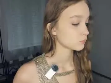 cardykambell free chat on liveonude Image 2