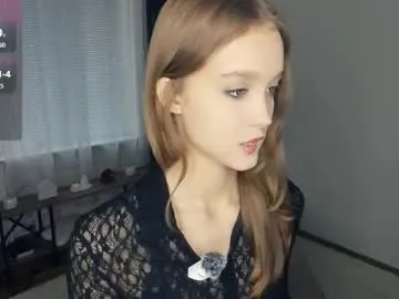 cardykambell free chat on liveonude Image 3