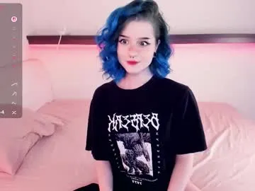 Wild-Angel777 free chat on liveonude Image 11