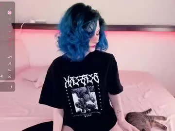 Wild-Angel777 free chat on liveonude Image 2