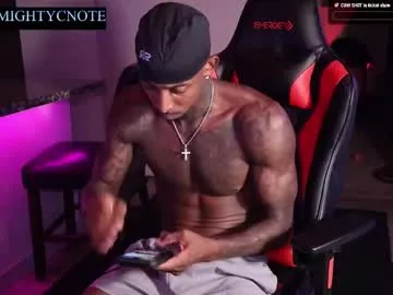 publicuniversalpussy free chat on liveonude Image 7