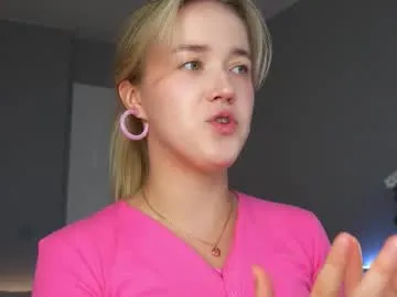 alexia__cox free chat on liveonude Image 18