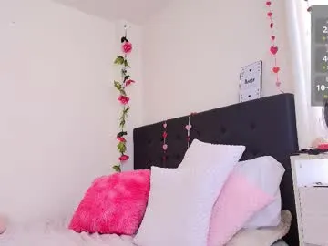 DiamondJo free chat on liveonude Image 14