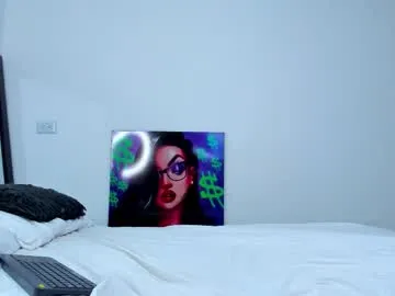 adria_ross free chat on liveonude Image 17