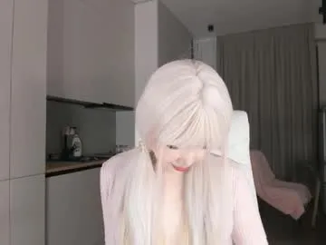 alicia239 free chat on liveonude Image 13