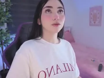 xunybany free chat on liveonude Image 16