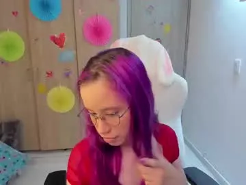 PinkFoxya free chat on liveonude Image 2