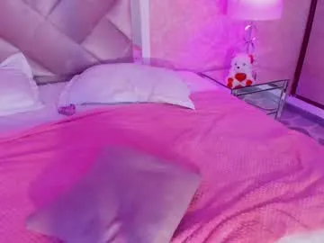 DiamondJo free chat on liveonude Image 16