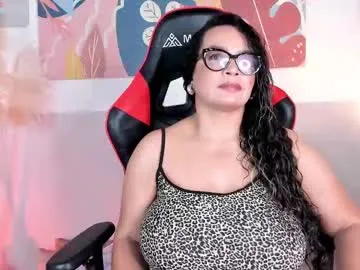 iamLila free chat on liveonude Image 15