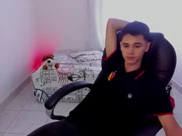 wini_fer free chat on liveonude Image 18