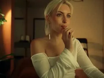 bambifawns4u free chat on liveonude Image 7