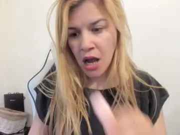 ELENA-XXX free chat on liveonude Image 17