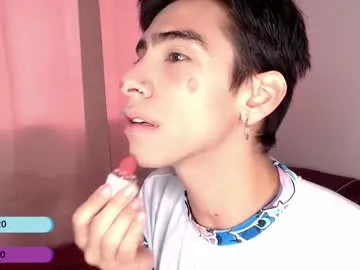 Foxirox free chat on liveonude Image 6