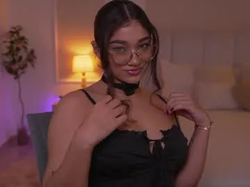 remax14 free chat on liveonude Image 16