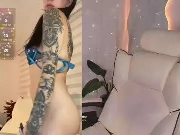 adri_gomez_1 free chat on liveonude Image 13