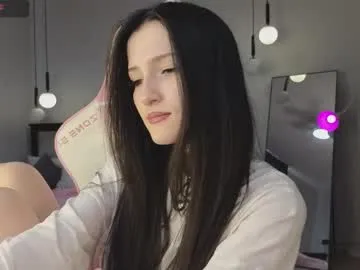 veronicaredonda free chat on liveonude Image 5