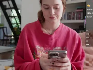 BELBIG free chat on liveonude Image 13