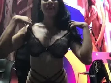 xunybany free chat on liveonude Image 18