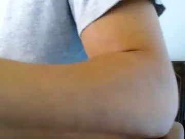 MiaLiaHot free chat on liveonude Image 17