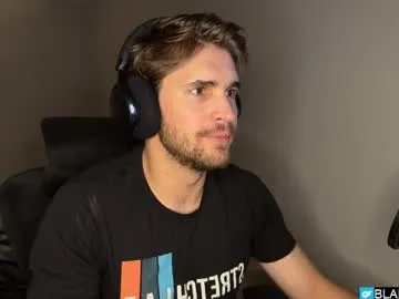 DiamondJo free chat on liveonude Image 19