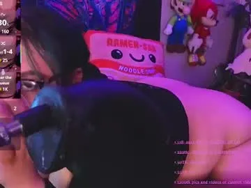 xunybany free chat on liveonude Image 6