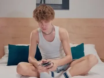 Girl-Pleasure free chat on liveonude Image 15