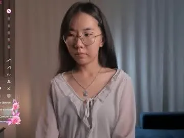 -Miray- free chat on liveonude Image 18