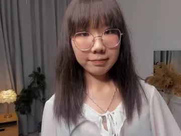 -Miray- free chat on liveonude Image 2