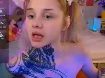 christiekroes free chat on liveonude Image 13