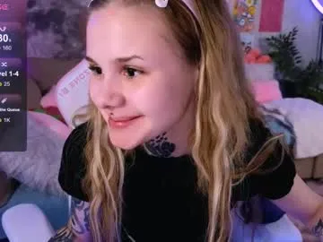 christiekroes free chat on liveonude Image 7