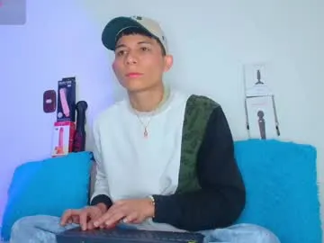 bryam_hot free chat on liveonude