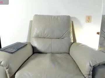 BELBIG free chat on liveonude Image 2