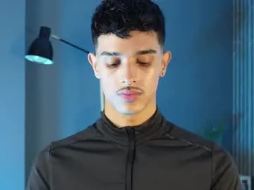 BELBIG free chat on liveonude Image 15