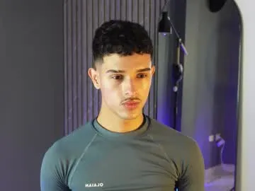 BELBIG free chat on liveonude Image 17