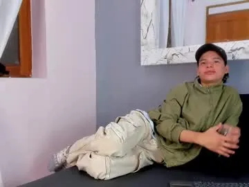 april_ebony18_ free chat on liveonude Image 10