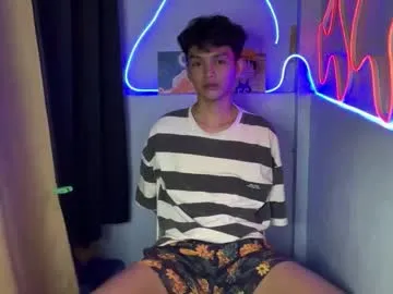 Wild-Angel777 free chat on liveonude Image 10