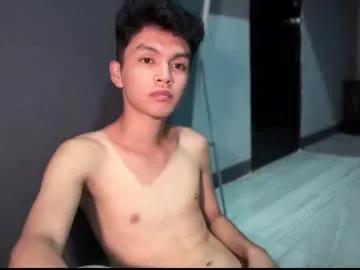 Wild-Angel777 free chat on liveonude Image 3