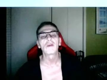 capricorne1965 free chat on liveonude