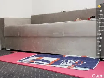 xunybany free chat on liveonude Image 3